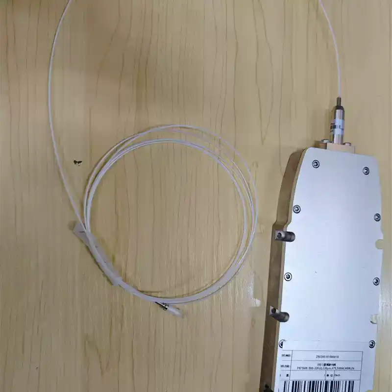 Industrial Laser Uses - Wysokomocna latarenka laserowa 500W z złączem